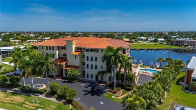 Luxury Waterfront Living with Direct Sailboat Access! Welcome to - photo 1