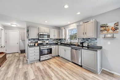 Beautifully updated 4-bedroom, 3 full-bath home on 2.54 acres in - photo 7
