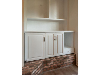 Enjoy refined, low-maintenance living in this fully renovated - photo 10