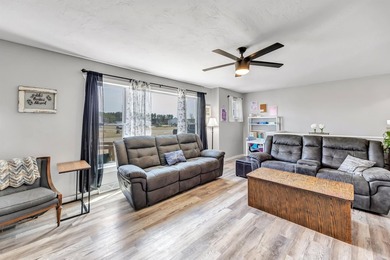 Beautifully updated 4-bedroom, 3 full-bath home on 2.54 acres in - photo 10