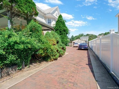 One of a Kind, Excellent property with opportunities for a large - photo 2