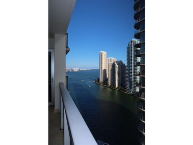 Great unit at Met 1 with stunning panoramic views of the city - photo 1