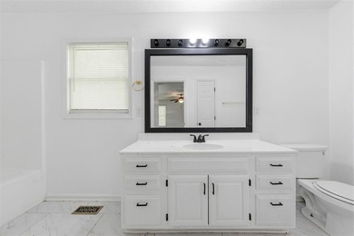 This beautiful 4 bedroom 2.5 bath home offers the perfect - photo 16