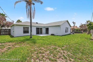 Fantastic beach side charmer, just a stone's throw to the ocean - photo 22