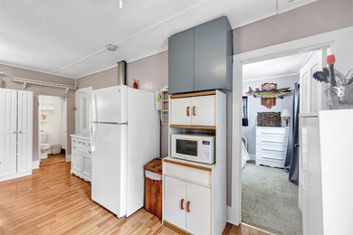 Two cabins offered together for one price, providing excellent - photo 10