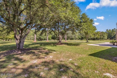 BACK ON THE MARKET!! Charming 3 Bed, 2 Bath Home on 2.45 Acres - photo 8