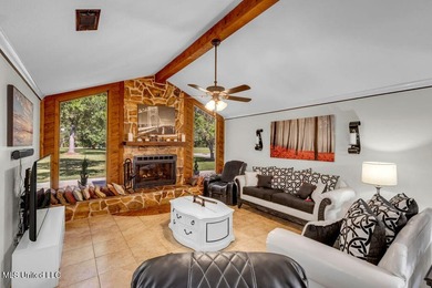 BACK ON THE MARKET!! Charming 3 Bed, 2 Bath Home on 2.45 Acres - photo 10