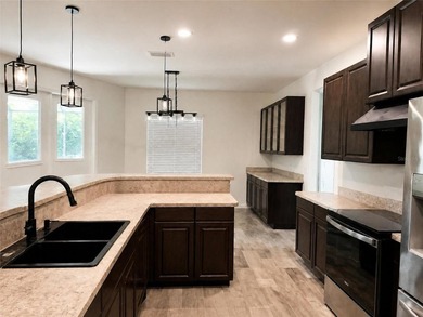 Custom Luxury Pool Home with Private connected In-Law Suite & - photo 3