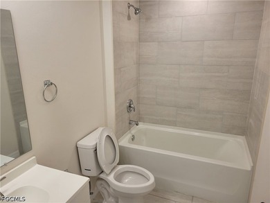 Newer single family home with all city utilities. 3/2 with 2 car - photo 3