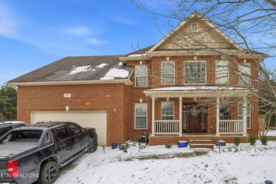 Fort Loudoun Lake Home Sale Pending in Knoxville Tennessee