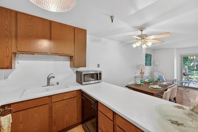 Welcome to Vista Prieta, a desirable senior community in Live - photo 9