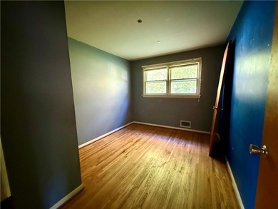 Welcome to 116 Lemoyn Ave! This 3-bedroom, 1-bath ranch offers - photo 11