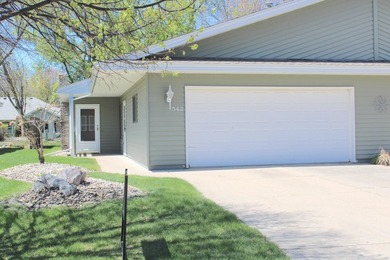 Welcome home to comfortable, convenient, and carefree living in - photo 2