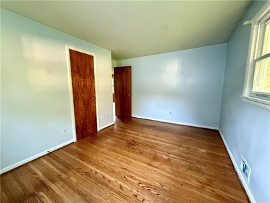 Welcome to 116 Lemoyn Ave! This 3-bedroom, 1-bath ranch offers - photo 15