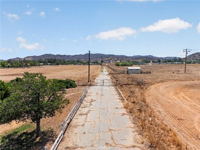 Unbelievable Opportunity on 18.6 Acres! Endless possibilities - photo 16