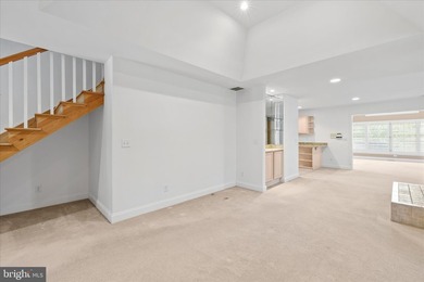 Welcome to 1 Eagle Way, a distinguished residence situated on a - photo 16