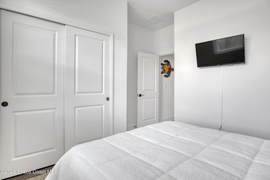 THIS HOME HAS IT ALL! Why wait to build when you can move right - photo 23