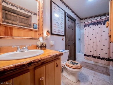 Secluded upscale county living on 50acre property with 42acres - photo 24