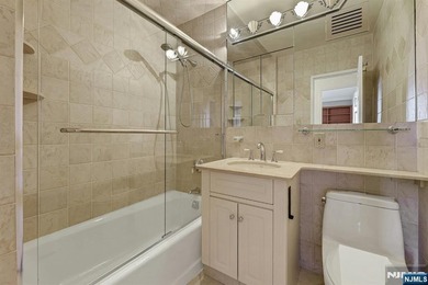 Welcome to this fabulous 2 bedroom and 2 full baths duplex up - photo 36