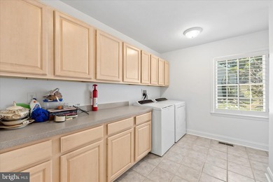Welcome to 1 Eagle Way, a distinguished residence situated on a - photo 38