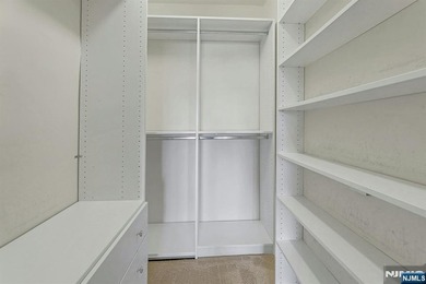 Welcome to this fabulous 2 bedroom and 2 full baths duplex up - photo 43