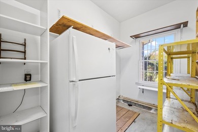 Welcome to 1 Eagle Way, a distinguished residence situated on a - photo 44