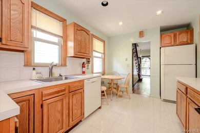 Welcome to this great single-family Tudor-style home located in - photo 10