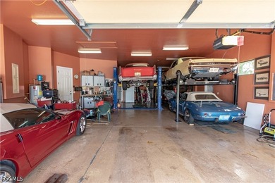Boater and car enthusiast dream home!! 2010 built Arthur - photo 8