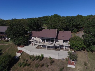 Greers Ferry Lake Home For Sale in Quitman Arkansas