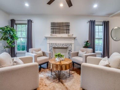 Lake Home For Sale in Dallas, Texas