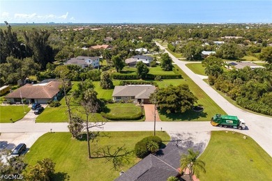 Beautifully remodeled Fort Myers pool home on an oversized - photo 1
