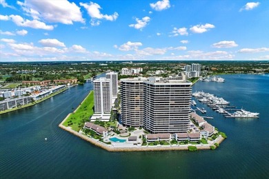 Experience refined coastal living in this beautifully updated - photo 1