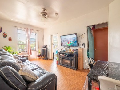 Opportunity awaits in East Tremont, The Bronx! Enjoy a - photo 7
