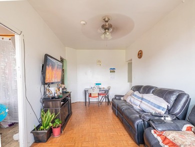 Opportunity awaits in East Tremont, The Bronx! Enjoy a - photo 9