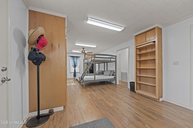 Versatile Flex Space with Office, Warehouse & Yard - B-2 Zoned | - photo 22