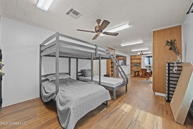 Versatile Flex Space with Office, Warehouse & Yard - B-2 Zoned | - photo 23