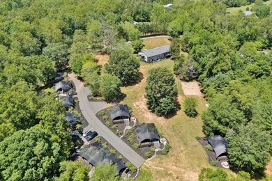 Welcome to Karoo Lodge and Cabins at Smith Mountain Lake. This - photo 6