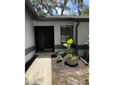 Look no further than this beautiful 3-bedroom, 2-bathroom home - photo 4