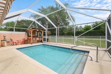 Meticulously maintained pool villa located in the highly - photo 1