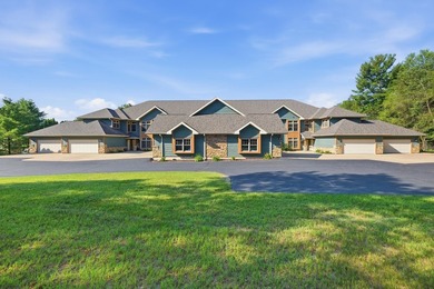 Showings begin 7/23. Opportunities like this don't come along - photo 3