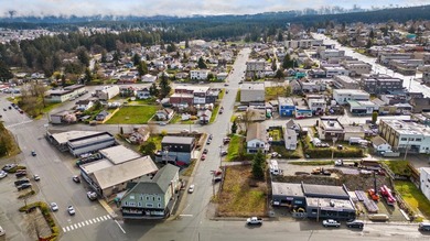 Introducing a prime piece of land, C3 zoning, ready for - photo 10