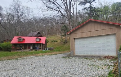 REDUCED!! Charming cedar log home in a beautiful country setting - photo 3