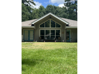 NP-111 Lake Cherokee!Dream home getaway! - Lake Home For Sale in Longview, Texas