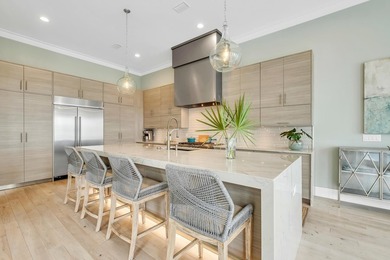 If Bay Fronts the goal this is the home for you!!! This 4 - photo 14
