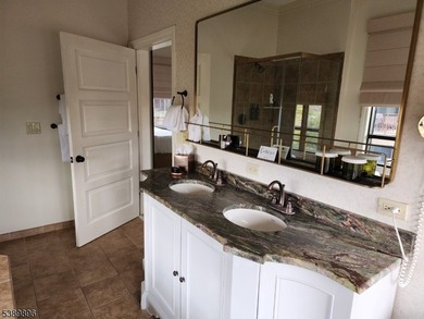 Gorgeous Two Bedroom Condo At Grand Cascades Lodge!! Completely - photo 14