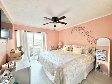 Beautifully renovated 2-bedroom, 2-bath condo located just - photo 17