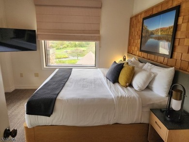 Gorgeous Two Bedroom Condo At Grand Cascades Lodge!! Completely - photo 23