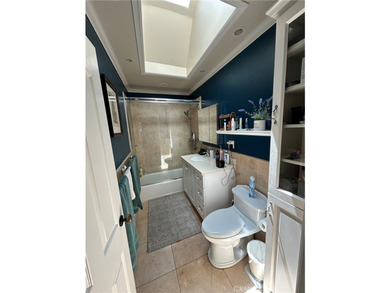 3 bedroom 2 bath 1947 sqft home with 6060 sqft lot in Redwood - photo 3