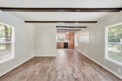 Come see this beautifully remodeled 2-bedroom manufactured home - photo 8