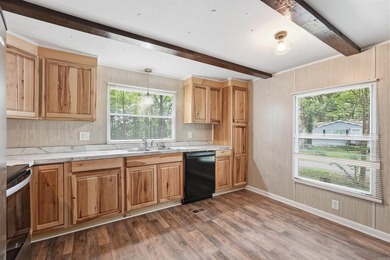 Come see this beautifully remodeled 2-bedroom manufactured home - photo 10